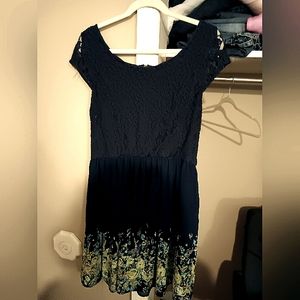 Women's Jolt Blue Lace Short Sleeve Dress w/Green  & Blue Floral Detail Size XL